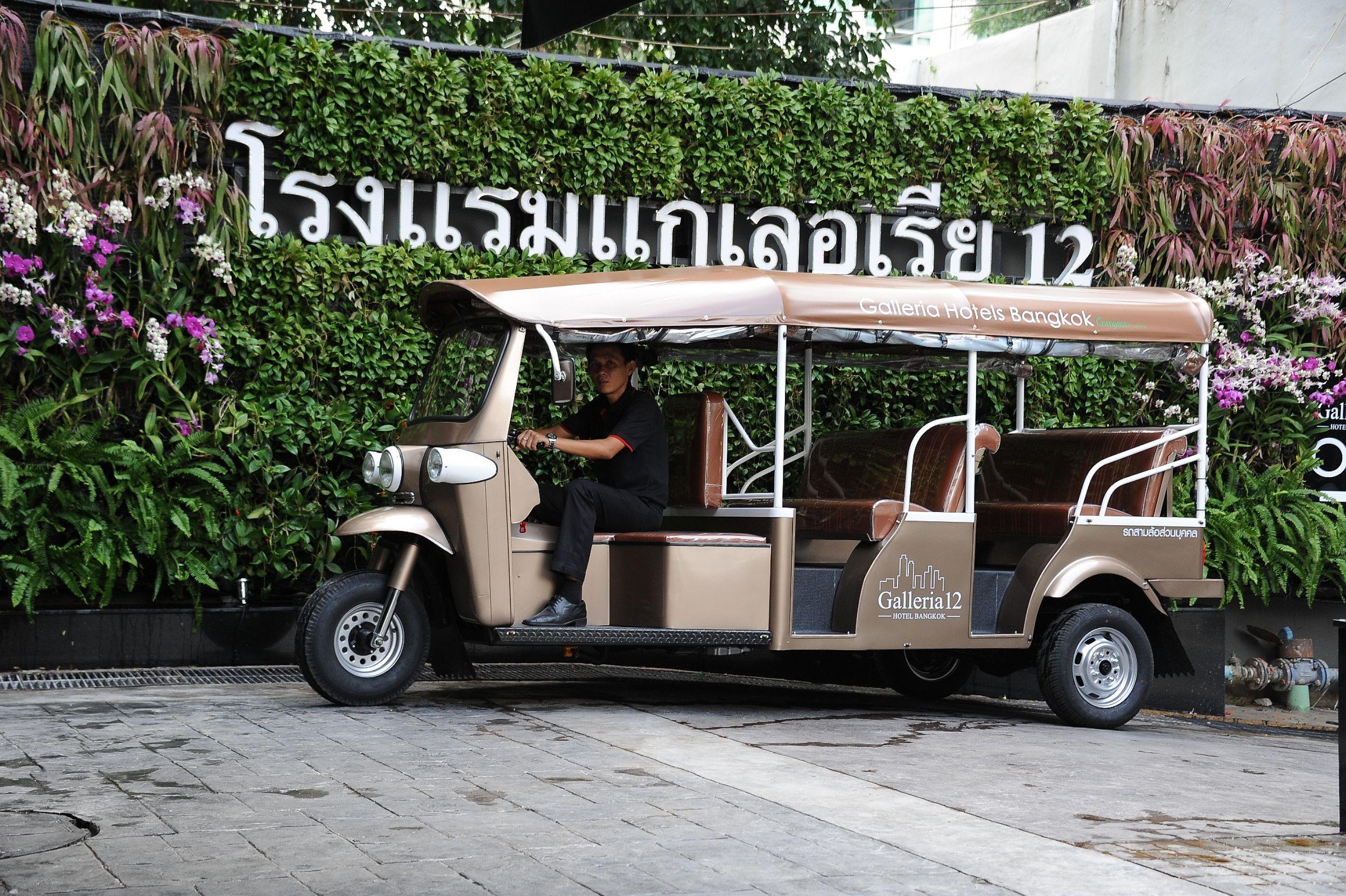 Galleria 12 Sukhumvit Bangkok by Compass Hospitality Bagian luar foto