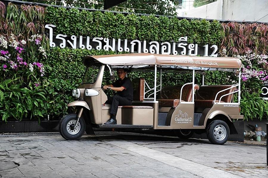 Galleria 12 Sukhumvit Bangkok by Compass Hospitality Bagian luar foto